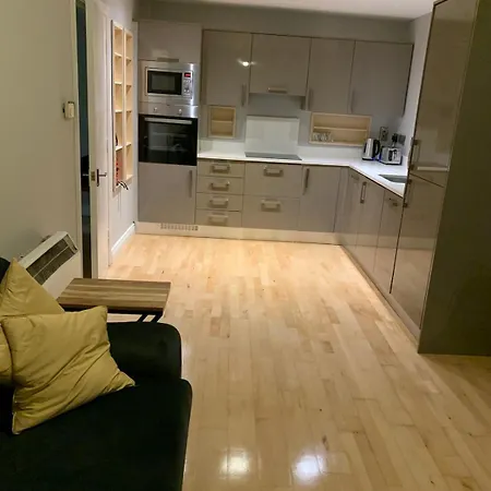 One Bed In 1 Apartment Dublin